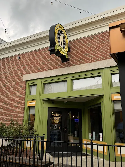 Pies & Pints - Worthington, OH Picture 2