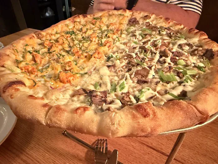 Pies & Pints - Worthington, OH Picture 7