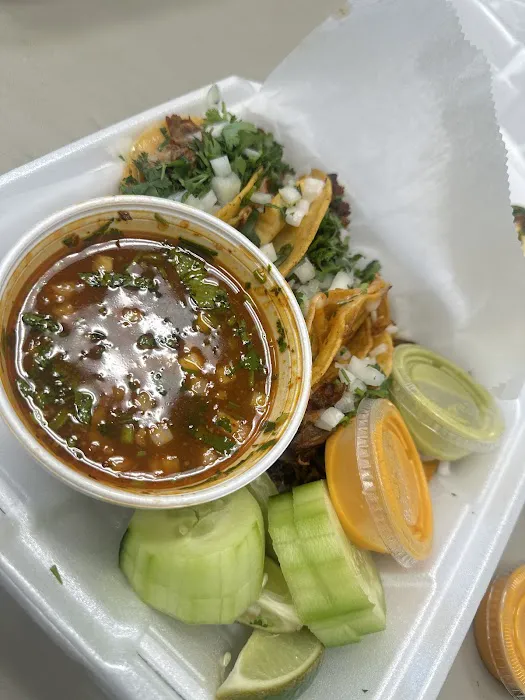 Taqueria El Guero Food Truck Picture 4