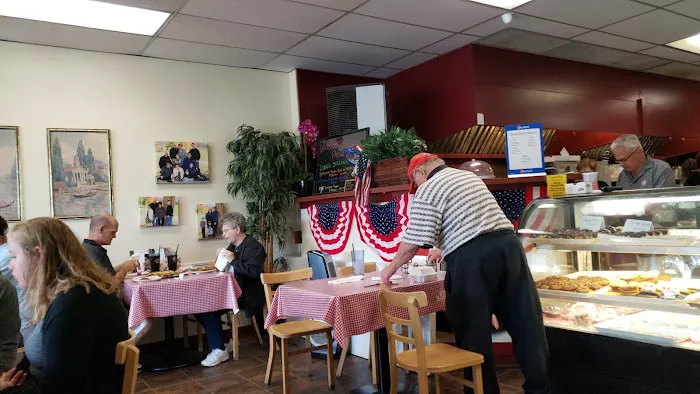 Pasquale's Pizza & Pasta House Picture 4