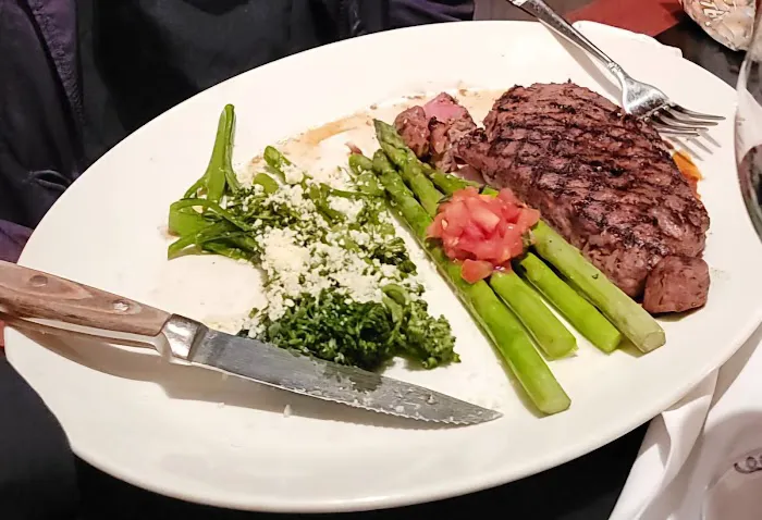 J. Gilbert's Wood Fired Steaks & Seafood Columbus Picture 1