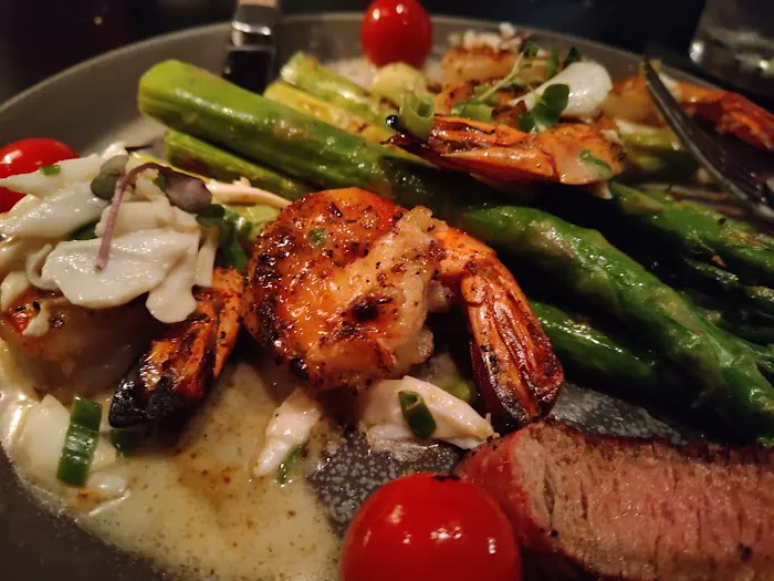 J. Gilbert's Wood Fired Steaks & Seafood Columbus Picture 7