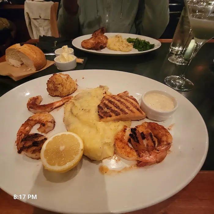 J. Gilbert's Wood Fired Steaks & Seafood Columbus Picture 9