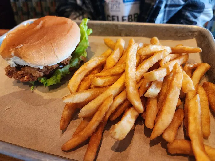 BJ's Restaurant & Brewhouse Picture 1