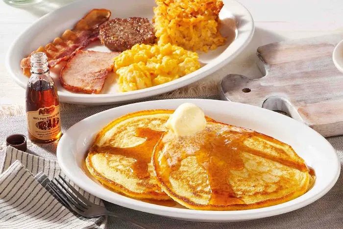 Cracker Barrel Old Country Store Picture 9