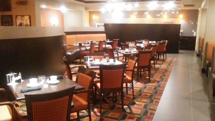 Bar-10 and Grill Picture 1