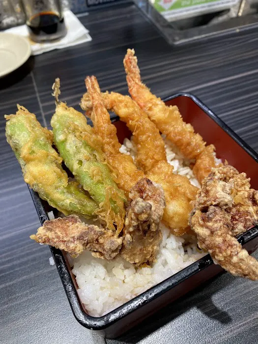 Kura Revolving Sushi Bar Picture 8