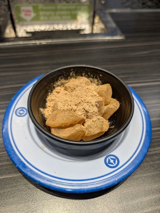 Kura Revolving Sushi Bar Picture 6