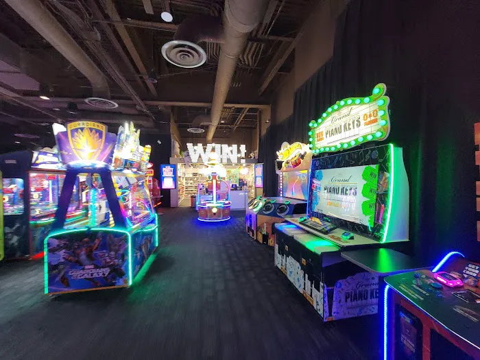 Dave & Buster's Columbus - Polaris Picture 5