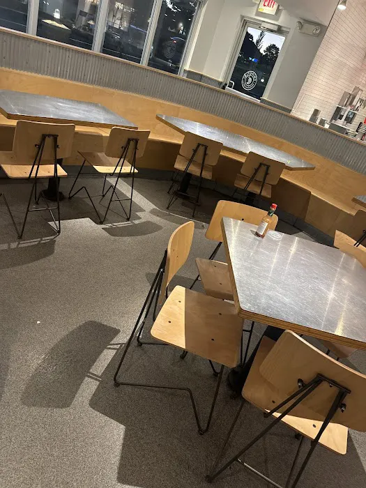 Chipotle Mexican Grill Picture 7