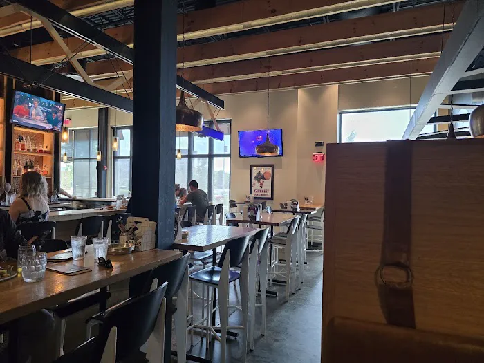 Atlas Tavern Picture 3