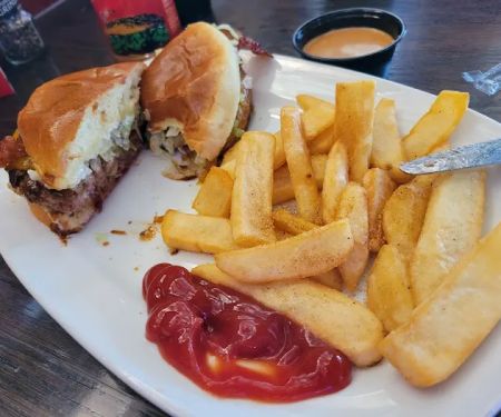 Red Robin Gourmet Burgers and Brews