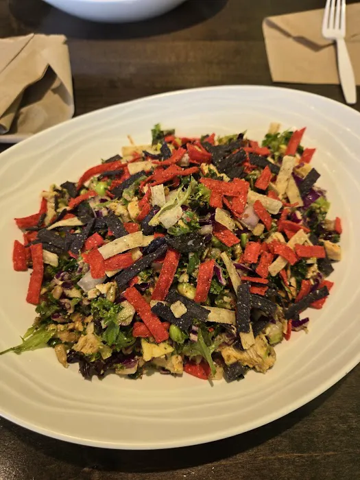 CHOP5 Salads & Bowls Picture 3