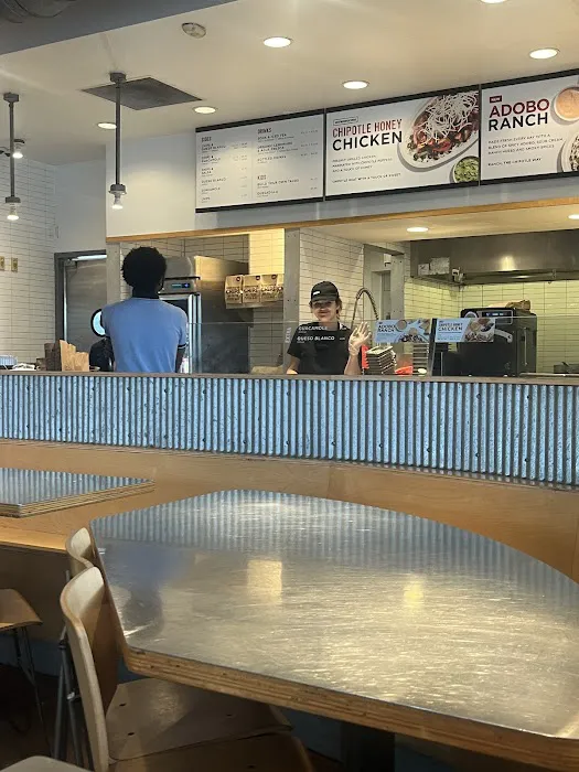Chipotle Mexican Grill Picture 6