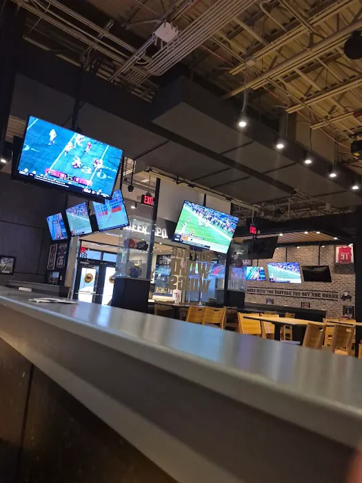 Buffalo Wild Wings Picture 6