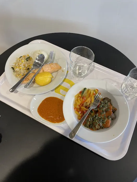 IKEA Restaurant Picture 8