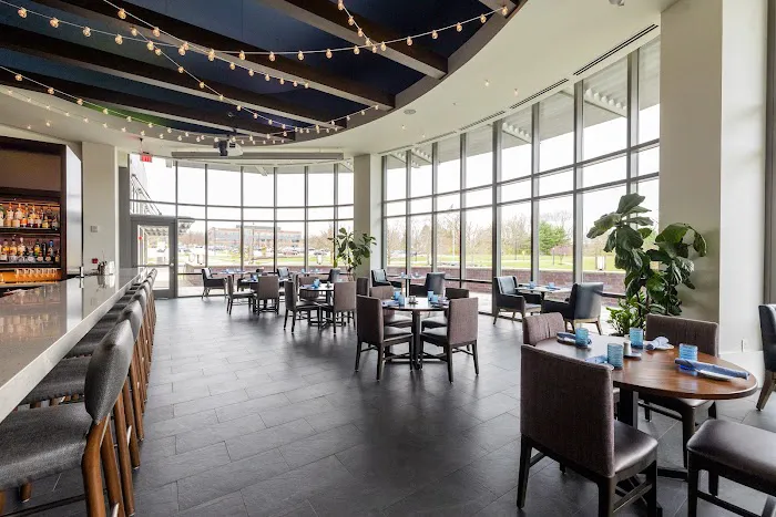 The Two-One Restaurant, Bar & Patio Picture 10