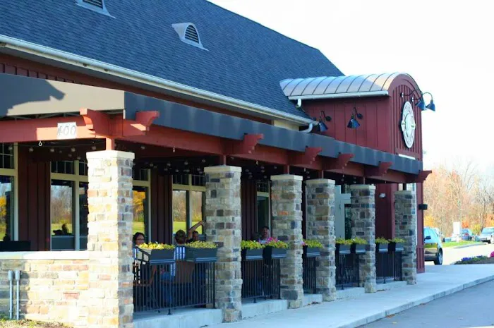 Rusty Bucket Restaurant and Tavern Picture 3