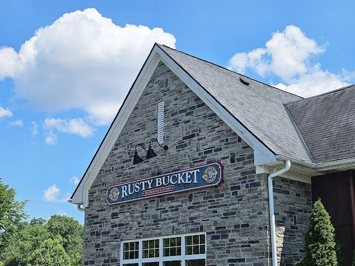 Rusty Bucket Restaurant and Tavern Picture 7