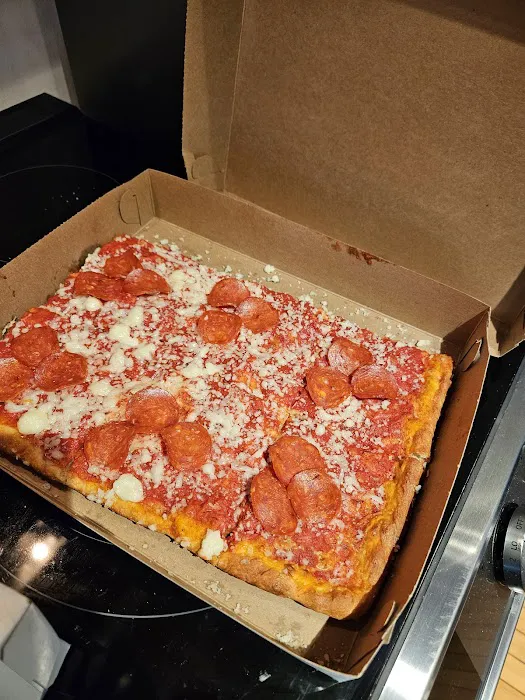 DiCarlo’s Pizza - Westerville Picture 2