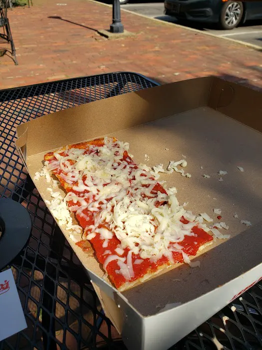 DiCarlo’s Pizza - Westerville Picture 3