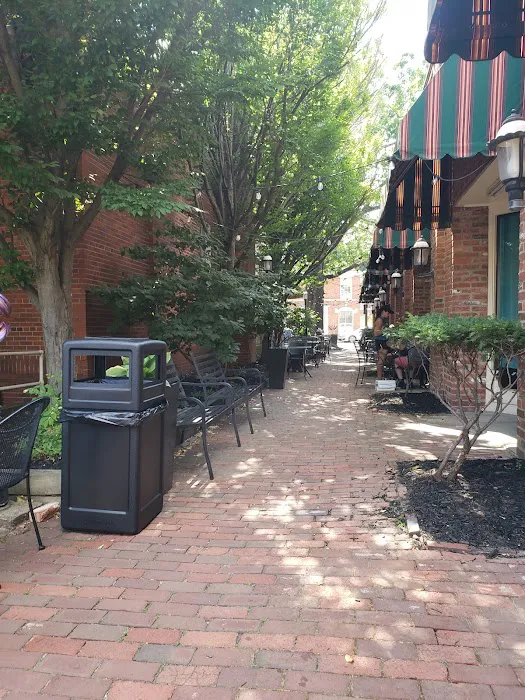DiCarlo’s Pizza - Westerville Picture 7