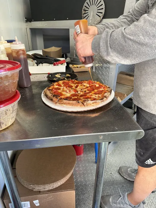 On The Fly Pizza Guy Picture 4
