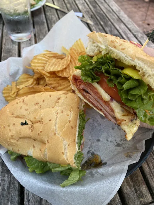 Uptown Deli and Brew Picture 7
