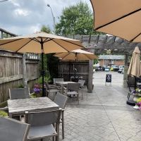Uptown Deli and Brew ico