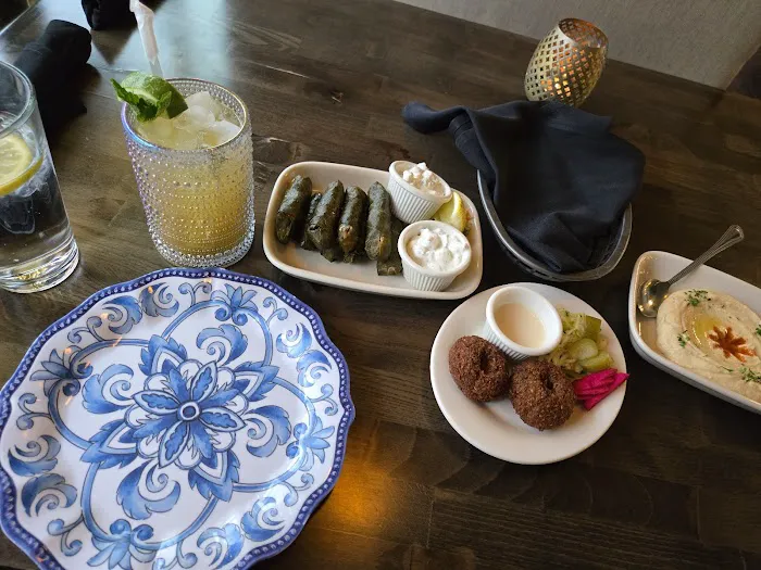 Mazah Mediterranean Eatery Picture 8