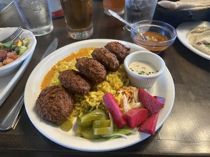Mazah Mediterranean Eatery Picture 9