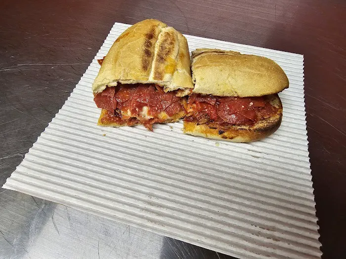 Bavellie's Pizzeria Picture 8