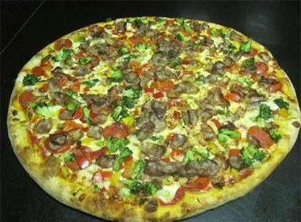 Little Italy Pizza Picture 3
