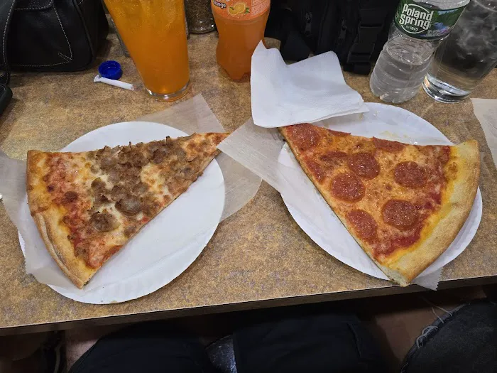 Stage Door Pizzeria Picture 1