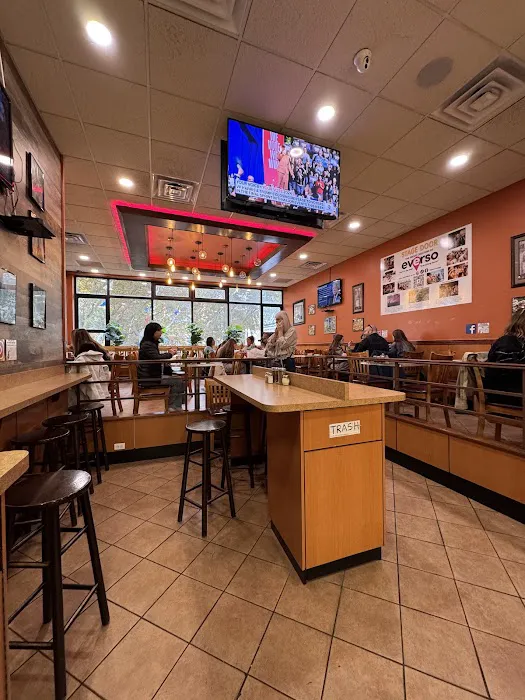 Stage Door Pizzeria Picture 5