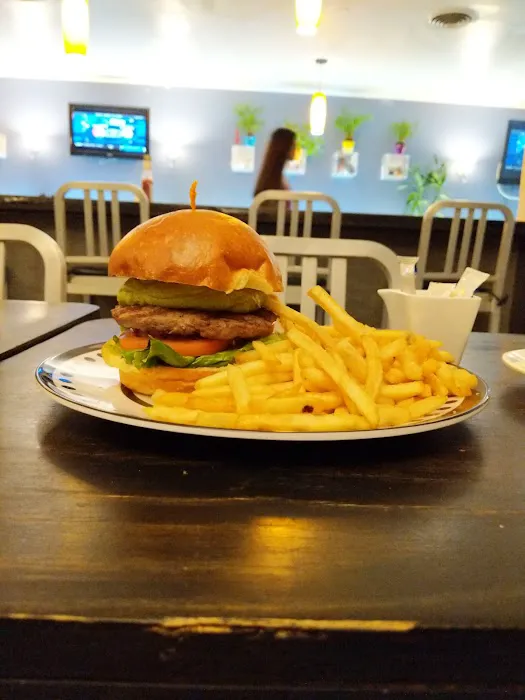Atomic Wings Picture 10
