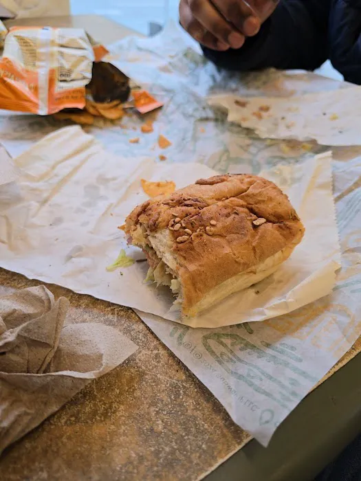 Subway Picture 4
