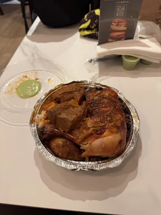 Sophie's Cuban Cuisine - Financial District Picture 3