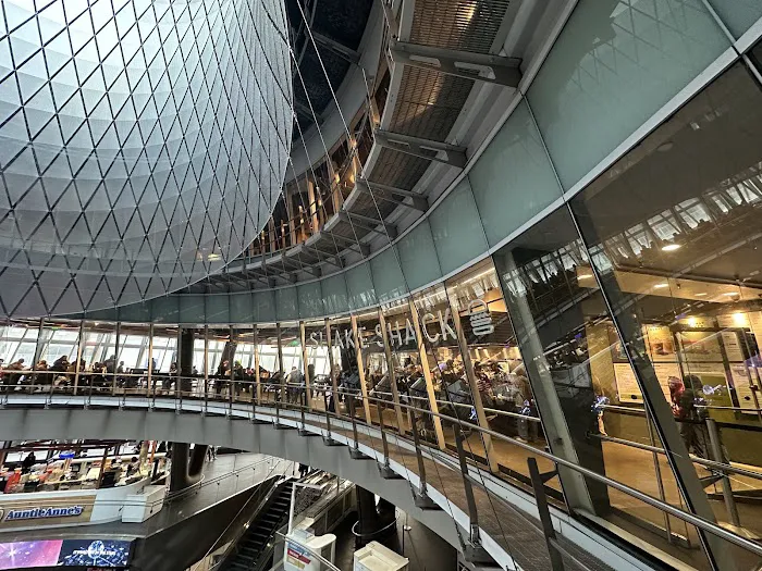 Shake Shack Fulton Transit CTR - Manhattan Picture 9