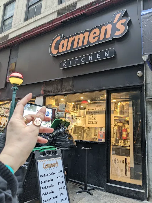Carmen's kitchen Picture 4
