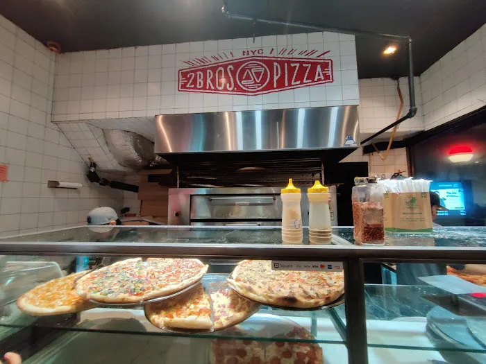 2 Bros Pizza Picture 3