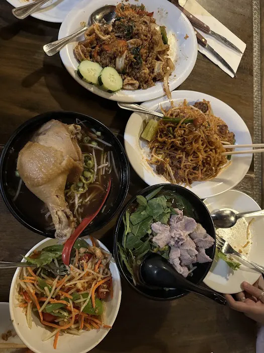 Aroy Dee Thai Kitchen Picture 3