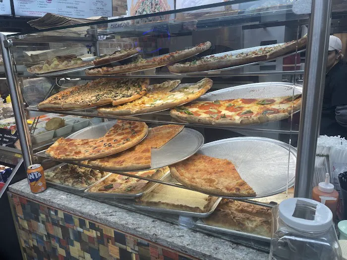 Justino's pizza Picture 2