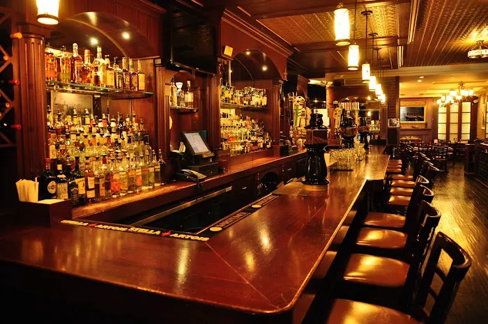 Ryan Maguire's Bar & Restaurant Picture 4