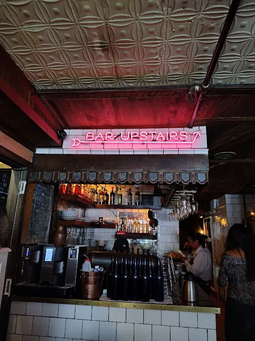 Tiny's & The Bar Upstairs Picture 8