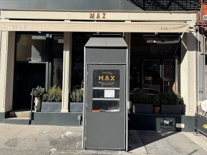 Max Restaurant Picture 5
