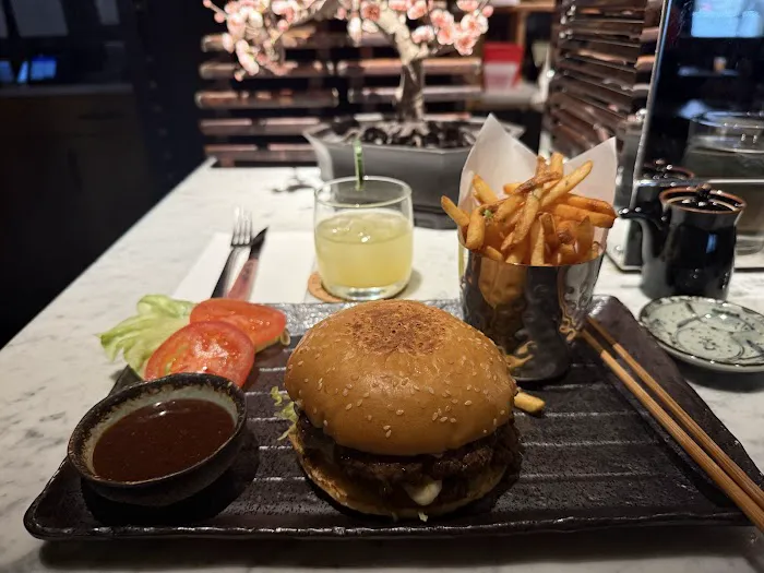 Blue Ribbon Sushi Bar & Grill - Financial District Picture 5