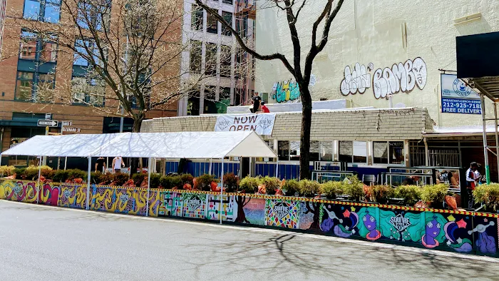 Square Diner Picture 1