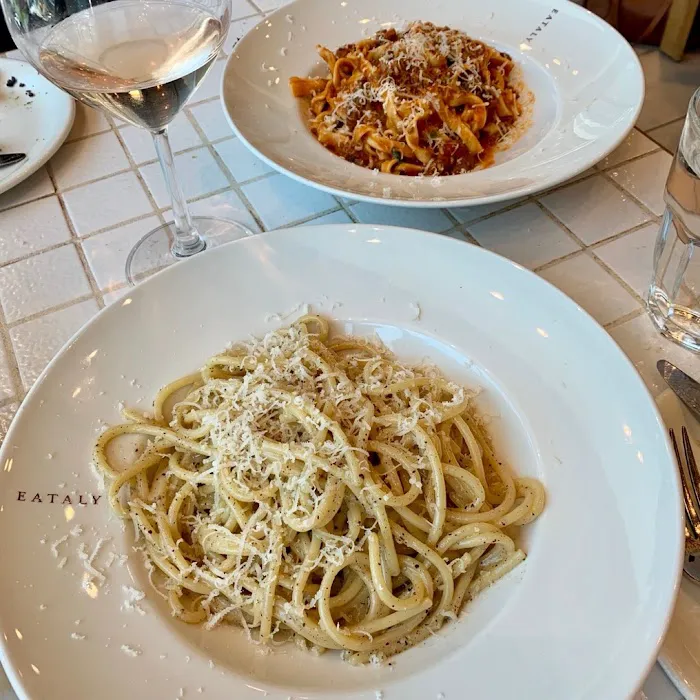 La Pizza & La Pasta Picture 8