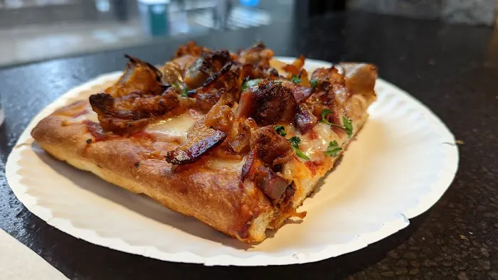 Hank's Pizza Picture 8